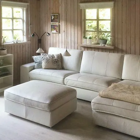 بيت للعطل Three-bedroom Holiday In 28