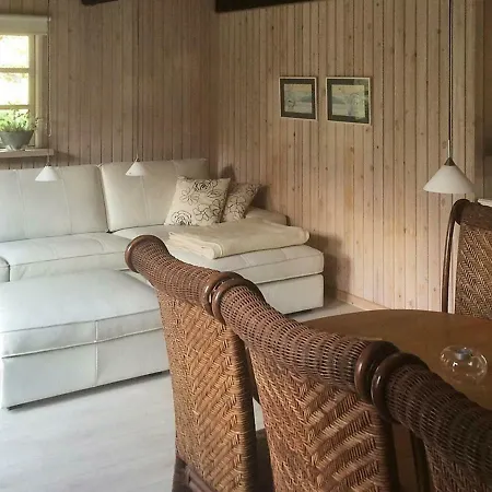 Three-bedroom Holiday In 28 هالس