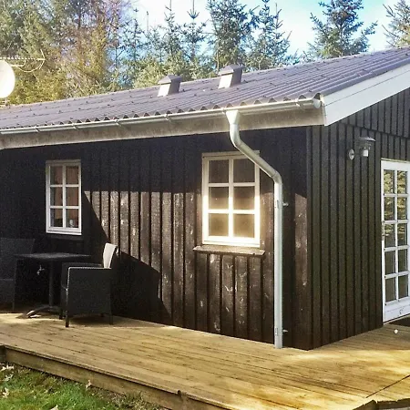 Three-bedroom Holiday In 28 *